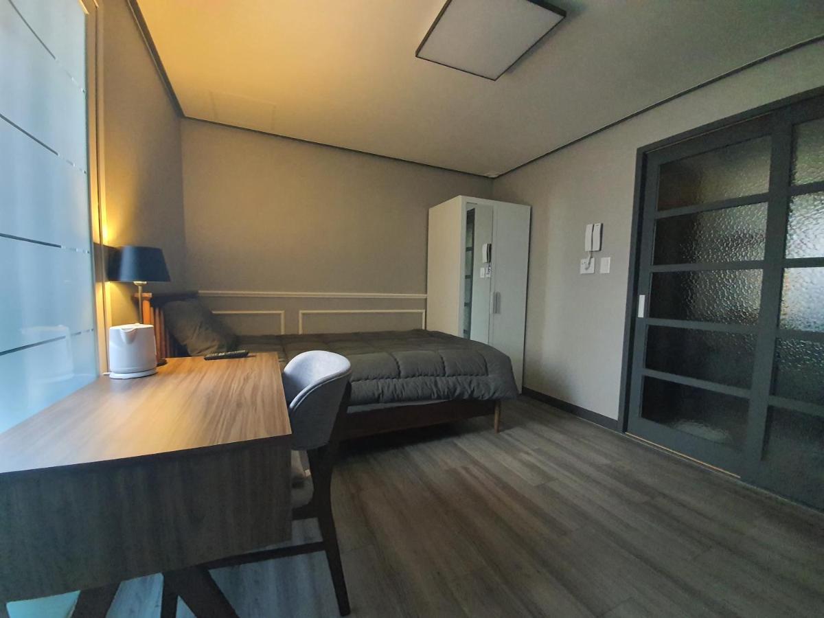 House Of Gallery In Anjirang Hotel Тегу Екстериор снимка