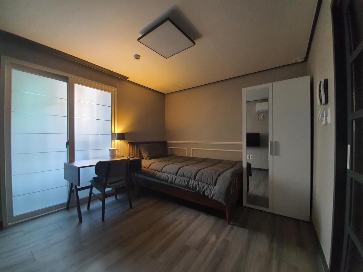 House Of Gallery In Anjirang Hotel Тегу Екстериор снимка